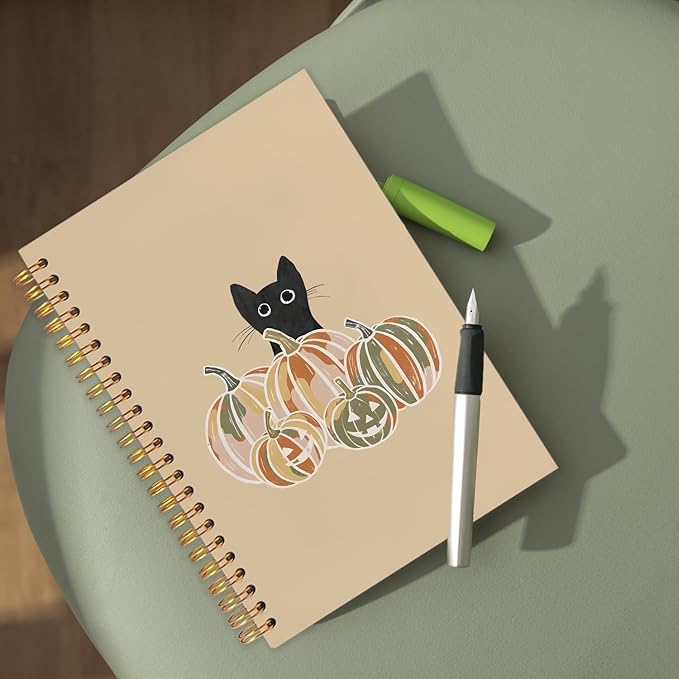 WUCHJ Halloween Black Cat Pumpkin Notebook, Fall Halloween Pumpkin Journal, Black Cat Gifts, Farmhouse Fall Autumn Spiral Notebook Journal for Note Taking, 5.5x8.3 Inch