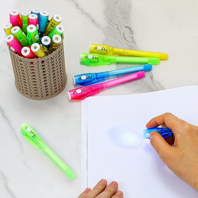 20 Pieces Invisible Ink Pen with UV Light Spy Pen Magic Marker for Kids Party Favors Ideas Gifts Easter Day Halloween Christmas Gifts
